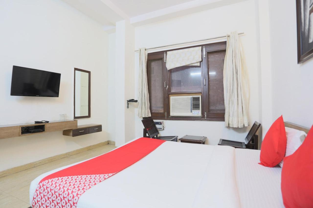 Oyo 60966 Balaji Upvan Hotel Kāsandra Exterior foto